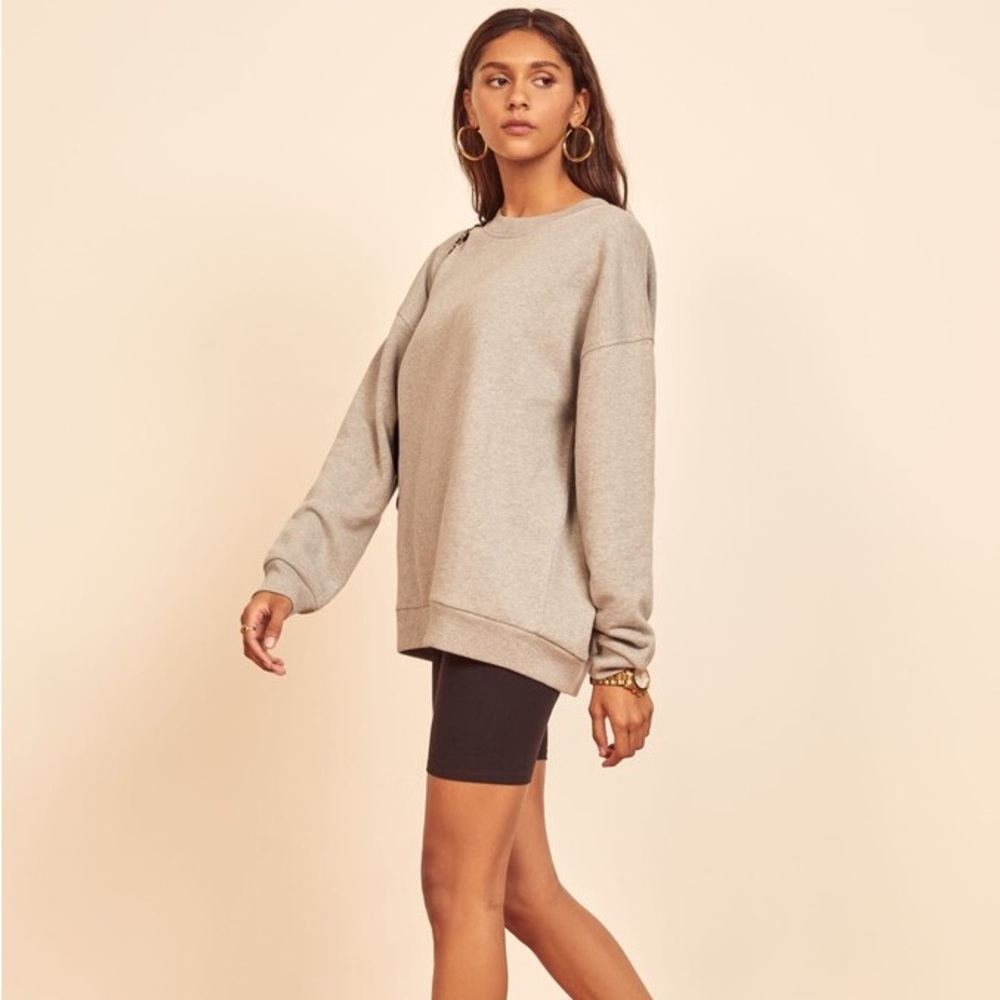 CLOSET CLOSING/LAST CHANCE✨reformation manny oversized sweatshirt — heather grey